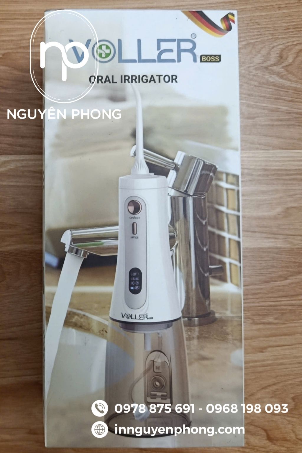 Mâu in hộp đựng máy tăm nước mẫu sẵn tại Nguyên Phong 